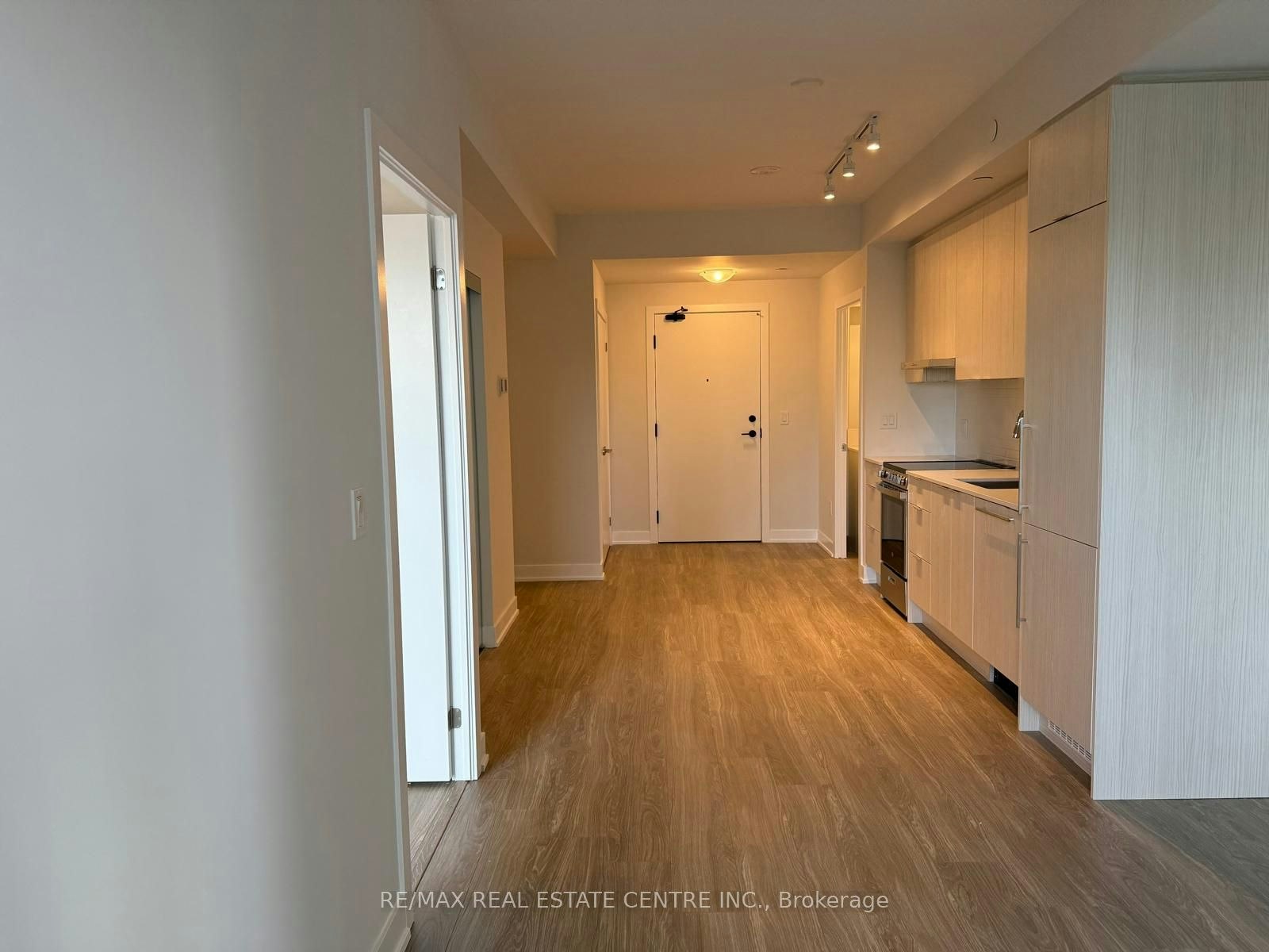 703-430 Square One Drive, Mississauga, ON, L5B 0L6 - 5