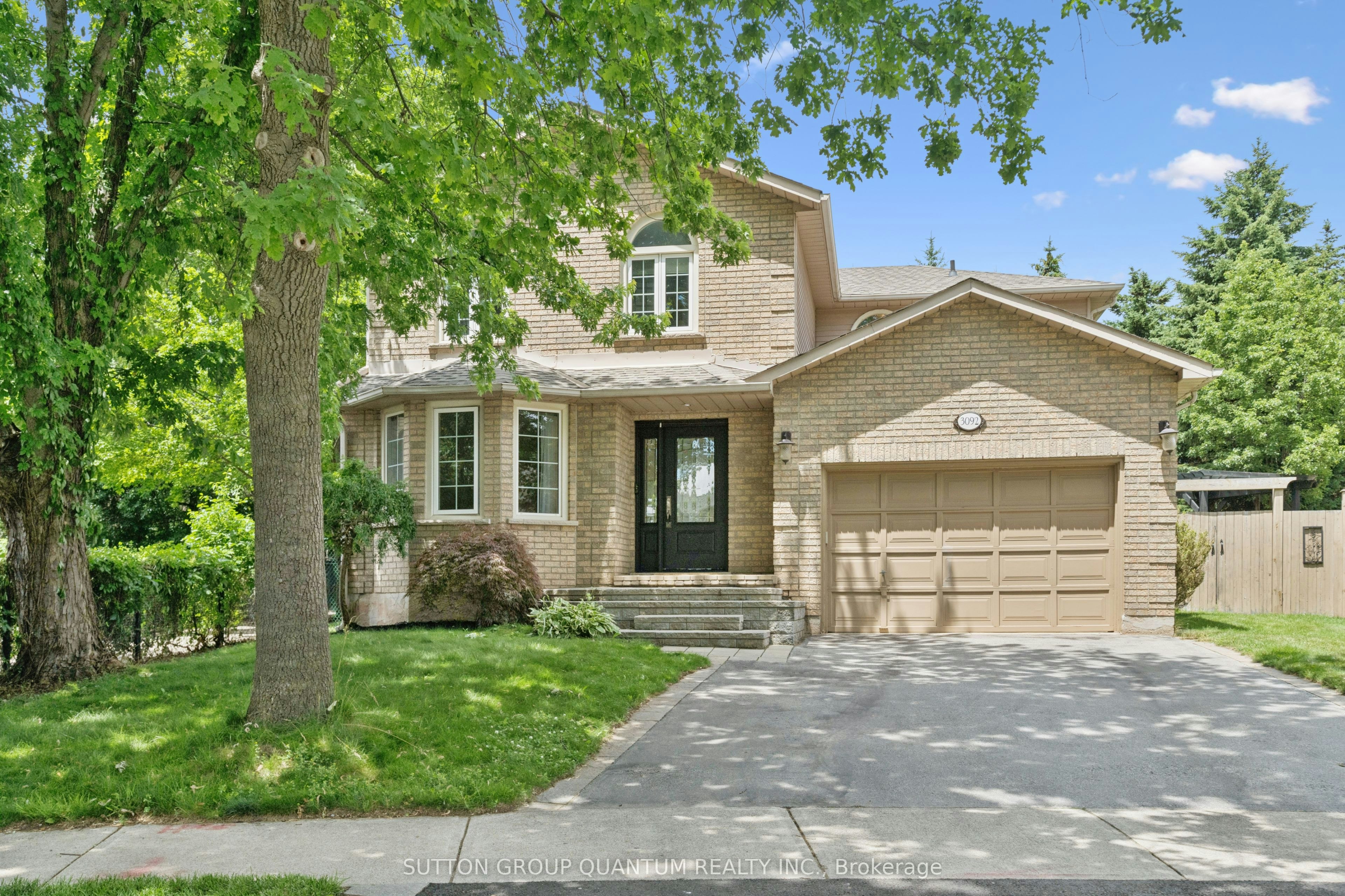 3092 Shannon Crescent, Oakville, ON, L6L 6B4