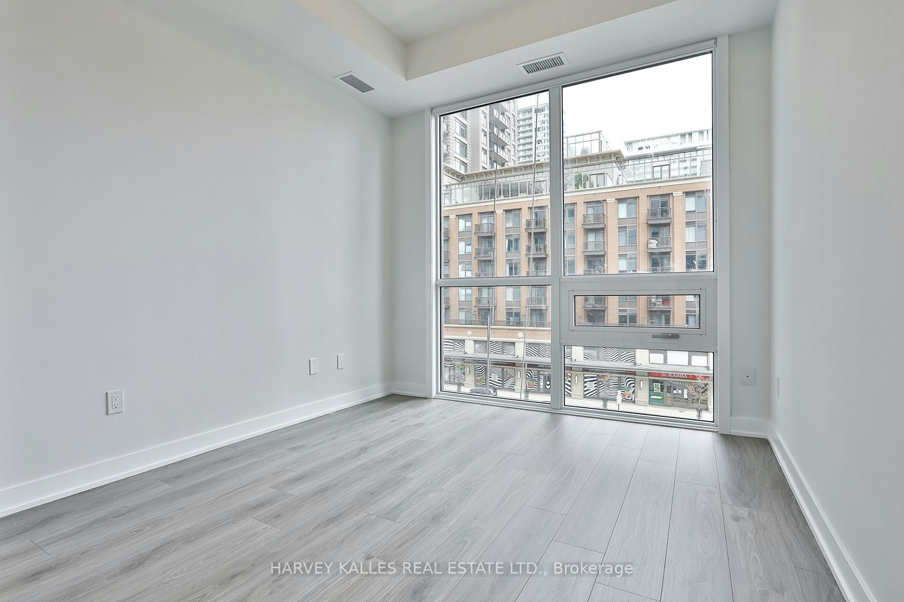 306-430 Square One Drive, Mississauga, ON, L5B 0L6 - 10