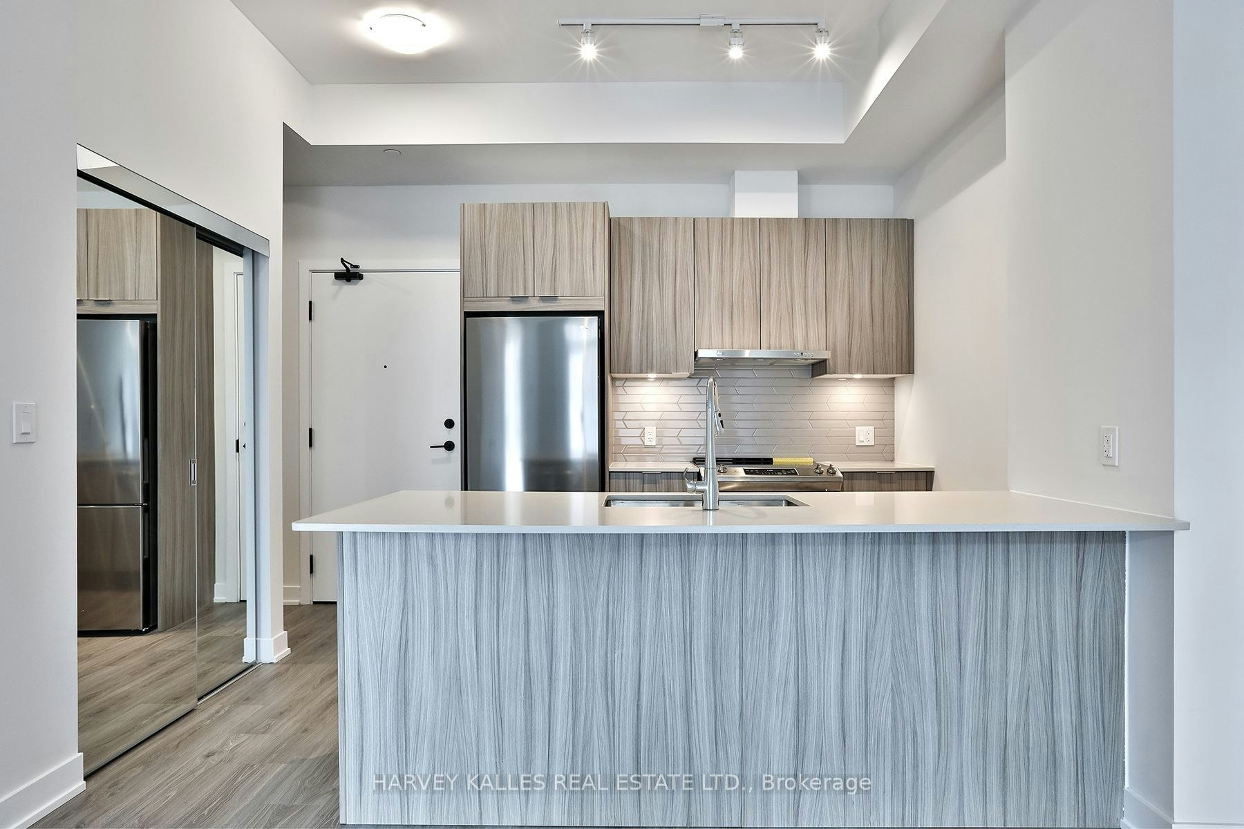 306-430 Square One Drive, Mississauga, ON, L5B 0L6 - 19