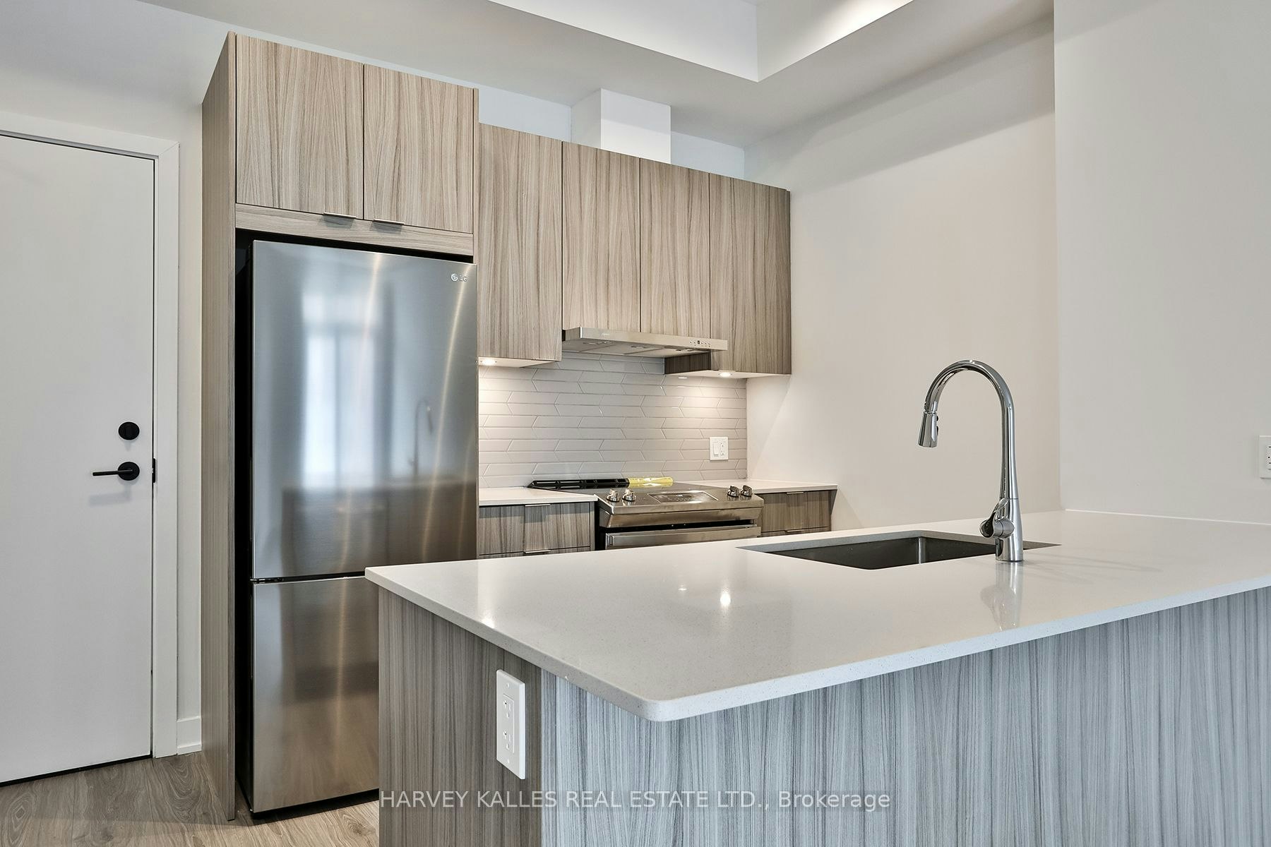 306-430 Square One Drive, Mississauga, ON, L5B 0L6 - 20