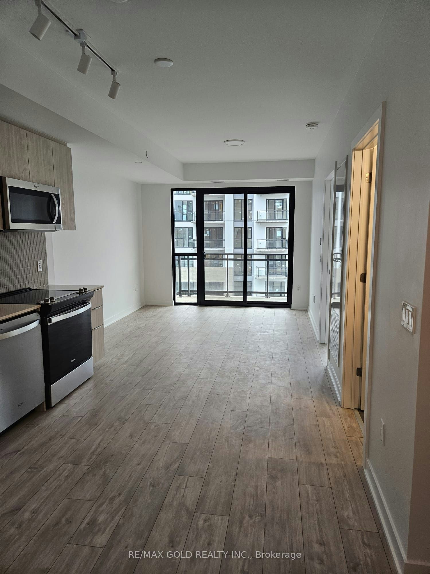 D504-720 Whitelock Avenue, Milton, ON, L9T 2X9 - 4