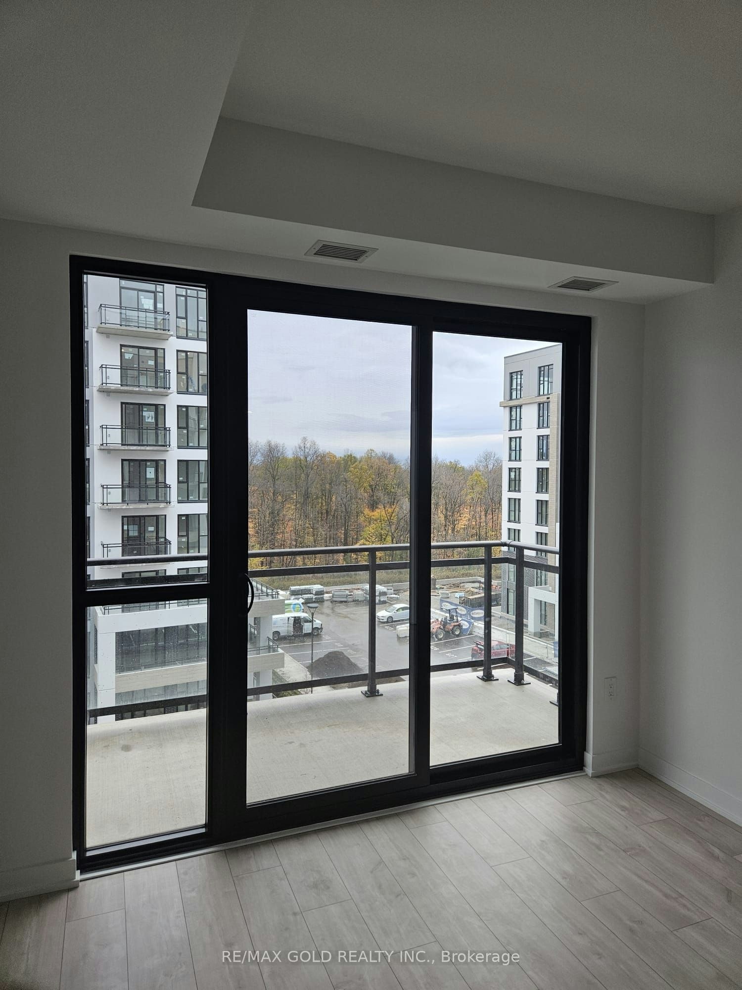 D504-720 Whitelock Avenue, Milton, ON, L9T 2X9 - 11
