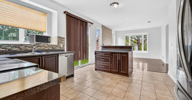34 Cogswell Crescent N, Brampton, ON, L6P 1A4 - 13