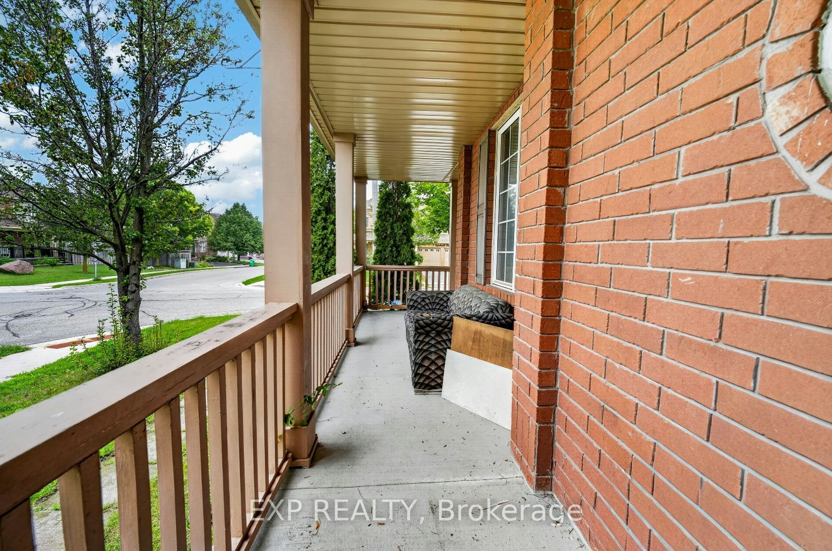 34 Cogswell Crescent N, Brampton, ON, L6P 1A4 - 48