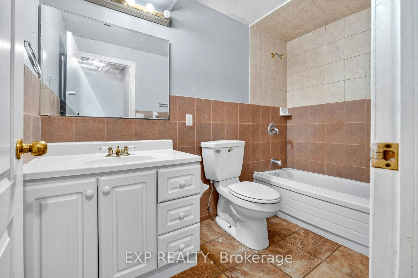 34 Cogswell Crescent N, Brampton, ON, L6P 1A4 - 38
