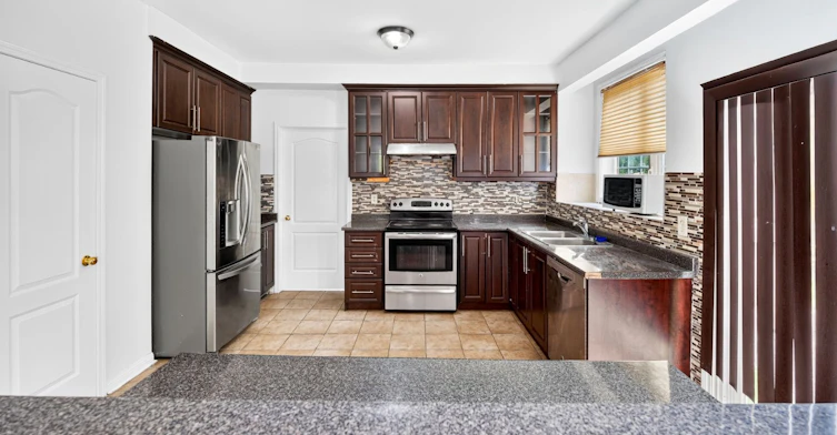 34 Cogswell Crescent N, Brampton, ON, L6P 1A4 - 10