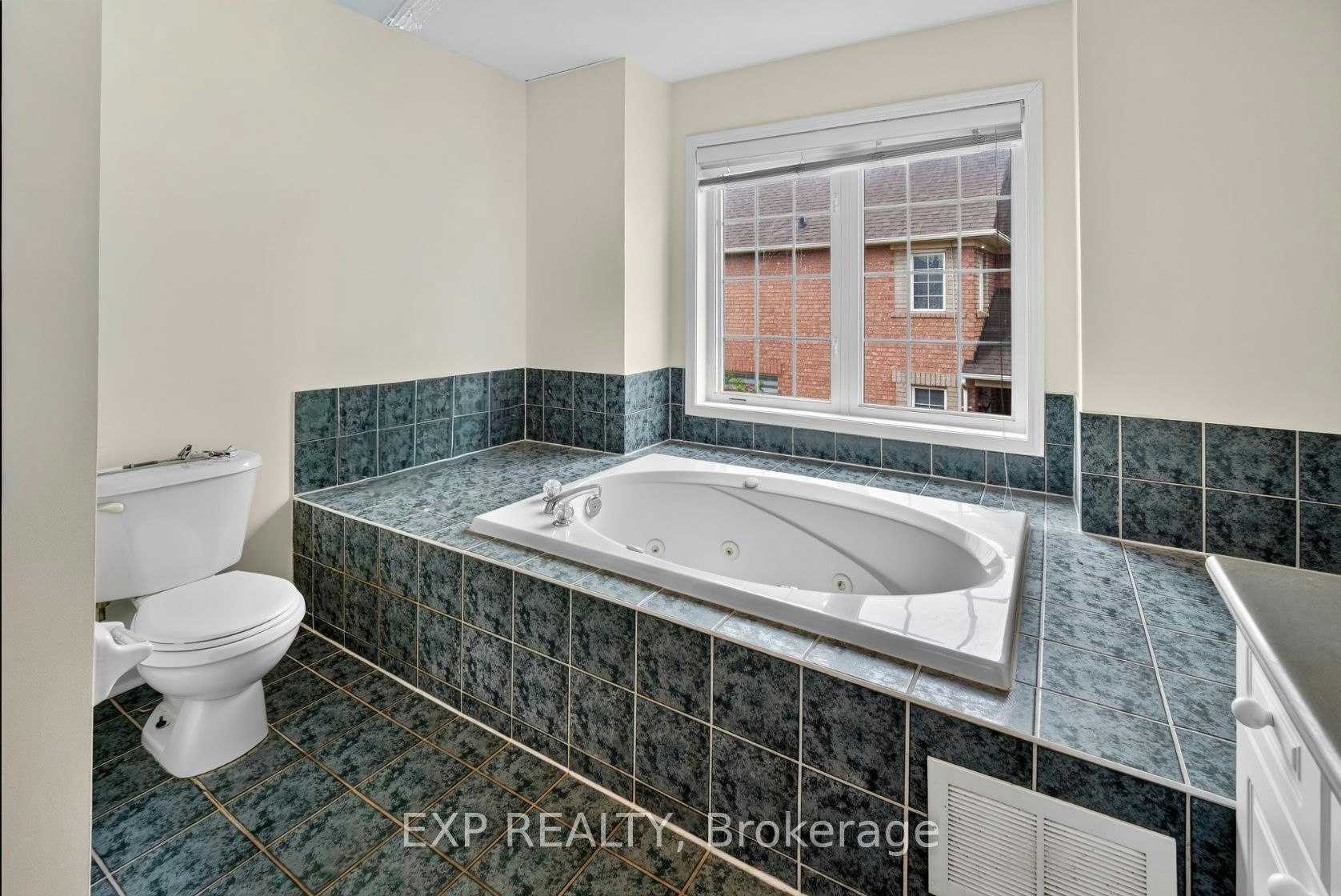 34 Cogswell Crescent N, Brampton, ON, L6P 1A4 - 26