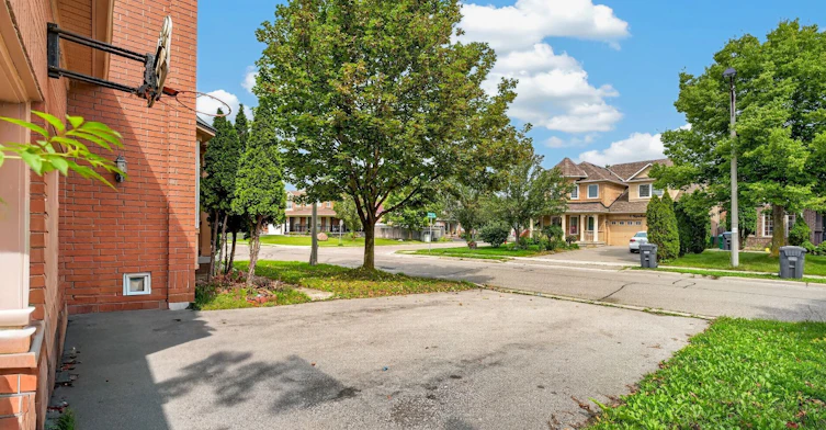 34 Cogswell Crescent N, Brampton, ON, L6P 1A4 - 41