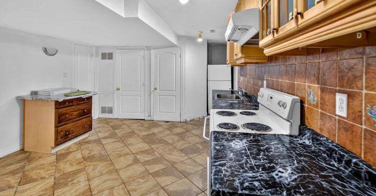 34 Cogswell Crescent N, Brampton, ON, L6P 1A4 - 34