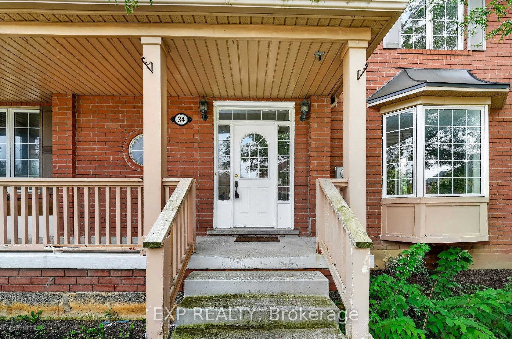 34 Cogswell Crescent N, Brampton, ON, L6P 1A4 - 2