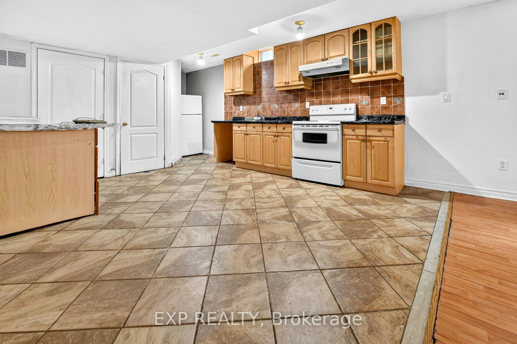 34 Cogswell Crescent N, Brampton, ON, L6P 1A4 - 35
