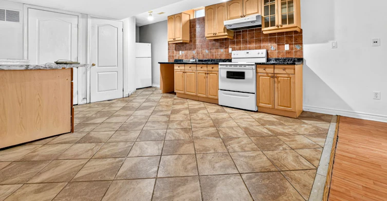 34 Cogswell Crescent N, Brampton, ON, L6P 1A4 - 35