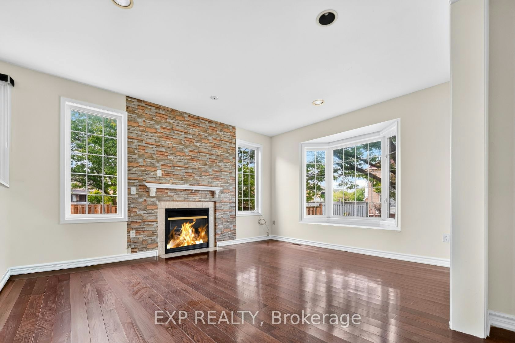 34 Cogswell Crescent N, Brampton, ON, L6P 1A4 - 5