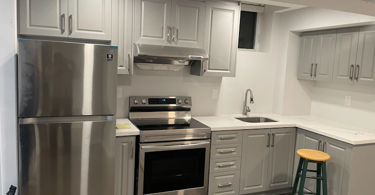 BSMT-5673 Ethan Drive, Mississauga, ON, L5M 0V1 - 2