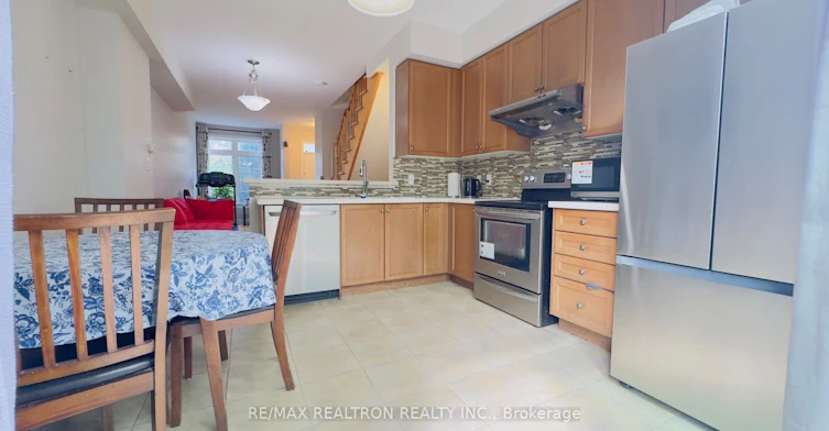 17D Hobden Place, Toronto, ON, M9R 3R6 - 7
