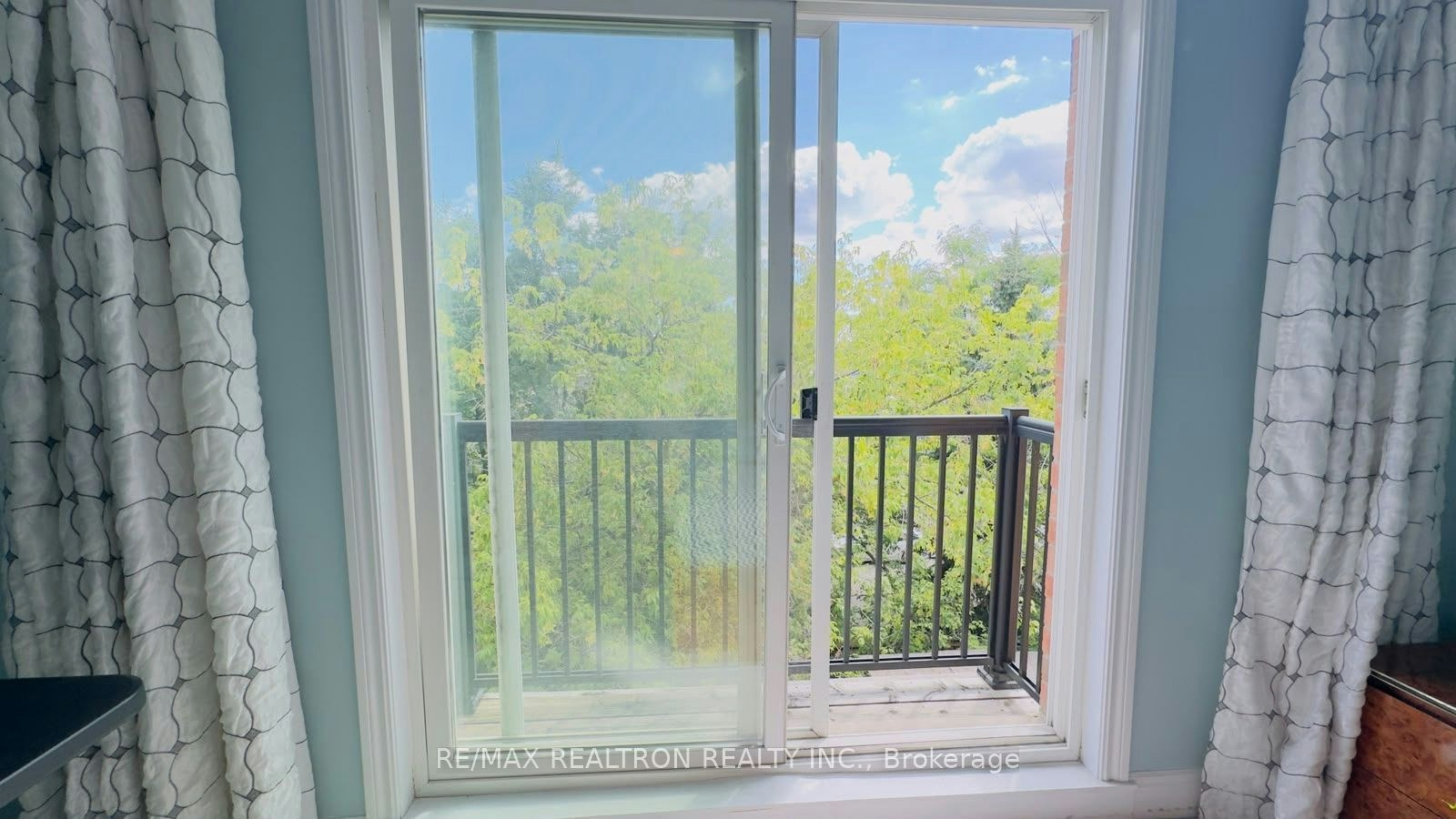 17D Hobden Place, Toronto, ON, M9R 3R6 - 10