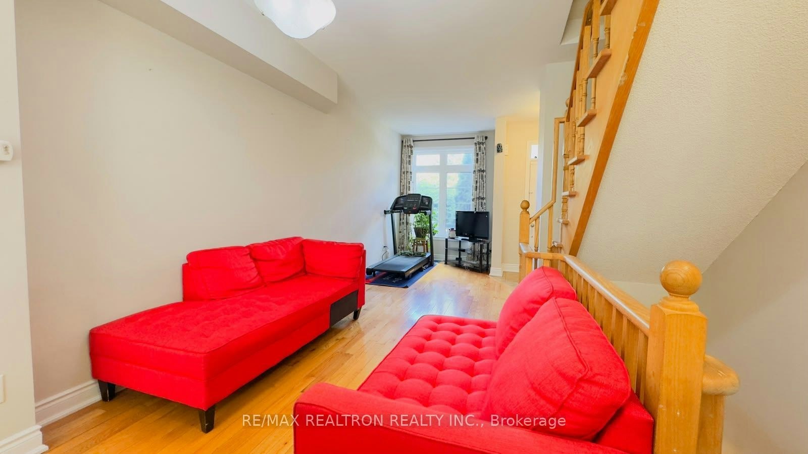 17D Hobden Place, Toronto, ON, M9R 3R6 - 4