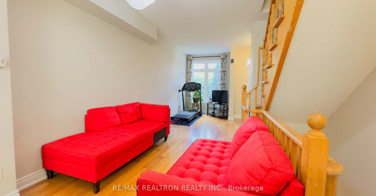 17D Hobden Place, Toronto, ON, M9R 3R6 - 4