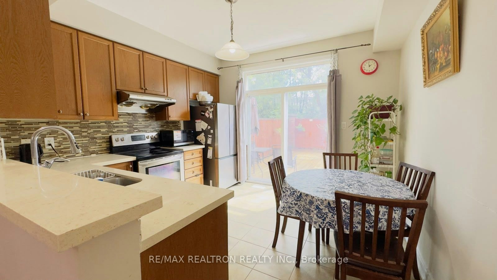 17D Hobden Place, Toronto, ON, M9R 3R6 - 6