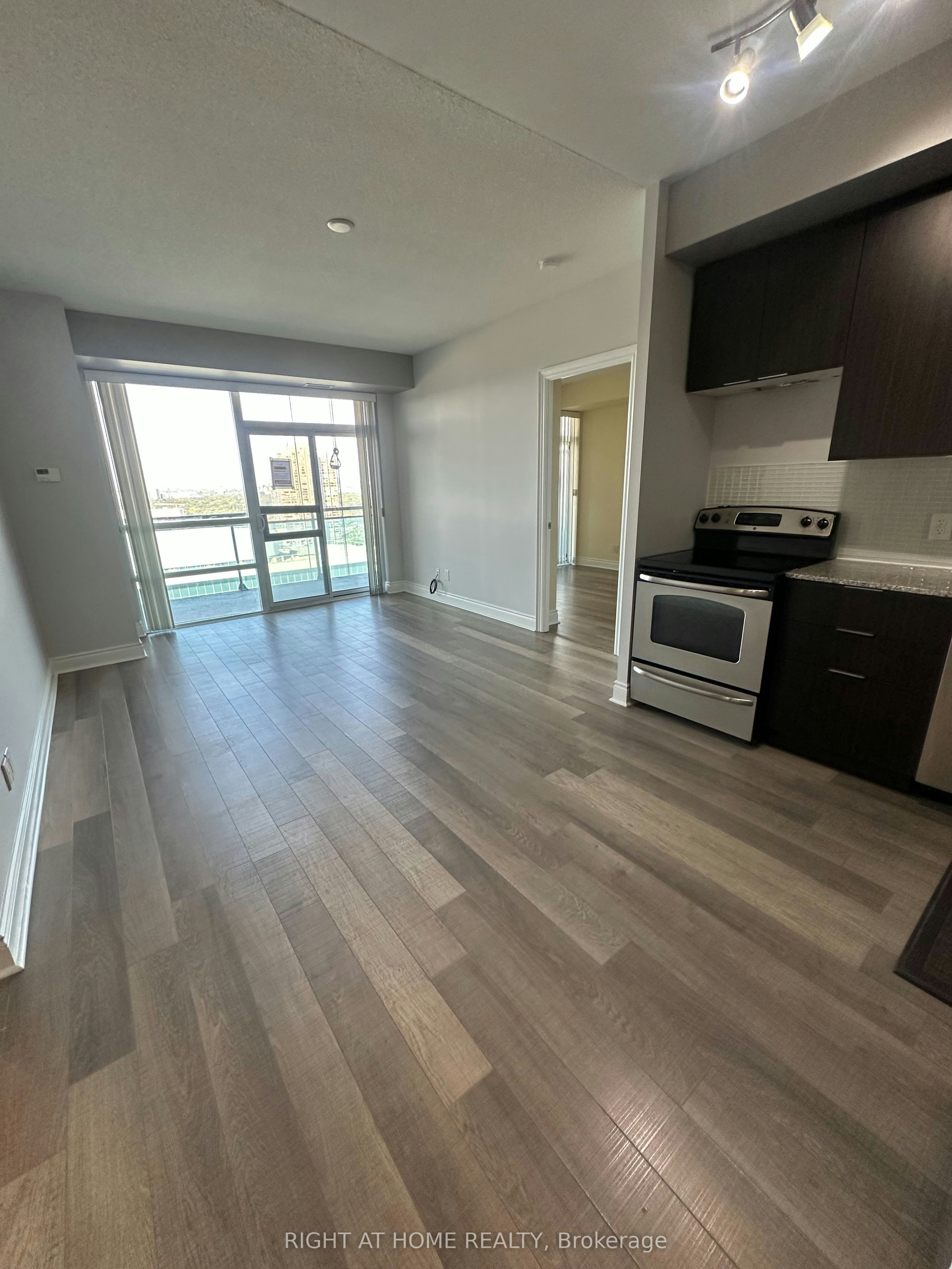 2904-16 Brookers Lane, Toronto, ON, M8V 0A5 - 2