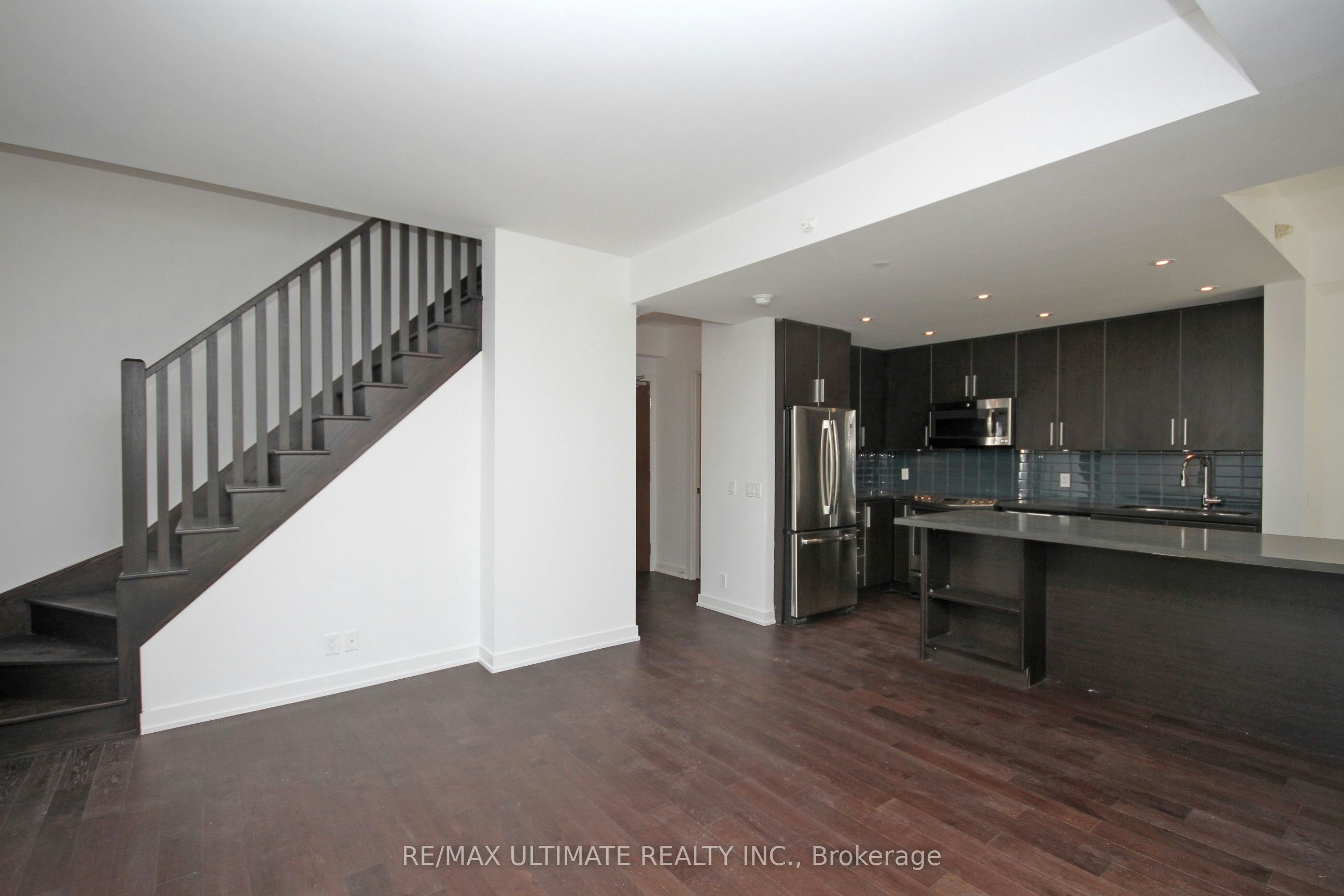 TH01-2212 Lake Shore Boulevard W, Toronto, ON, M8V 0C2 - 2