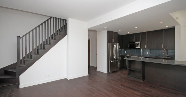 TH01-2212 Lake Shore Boulevard W, Toronto, ON, M8V 0C2 - 2