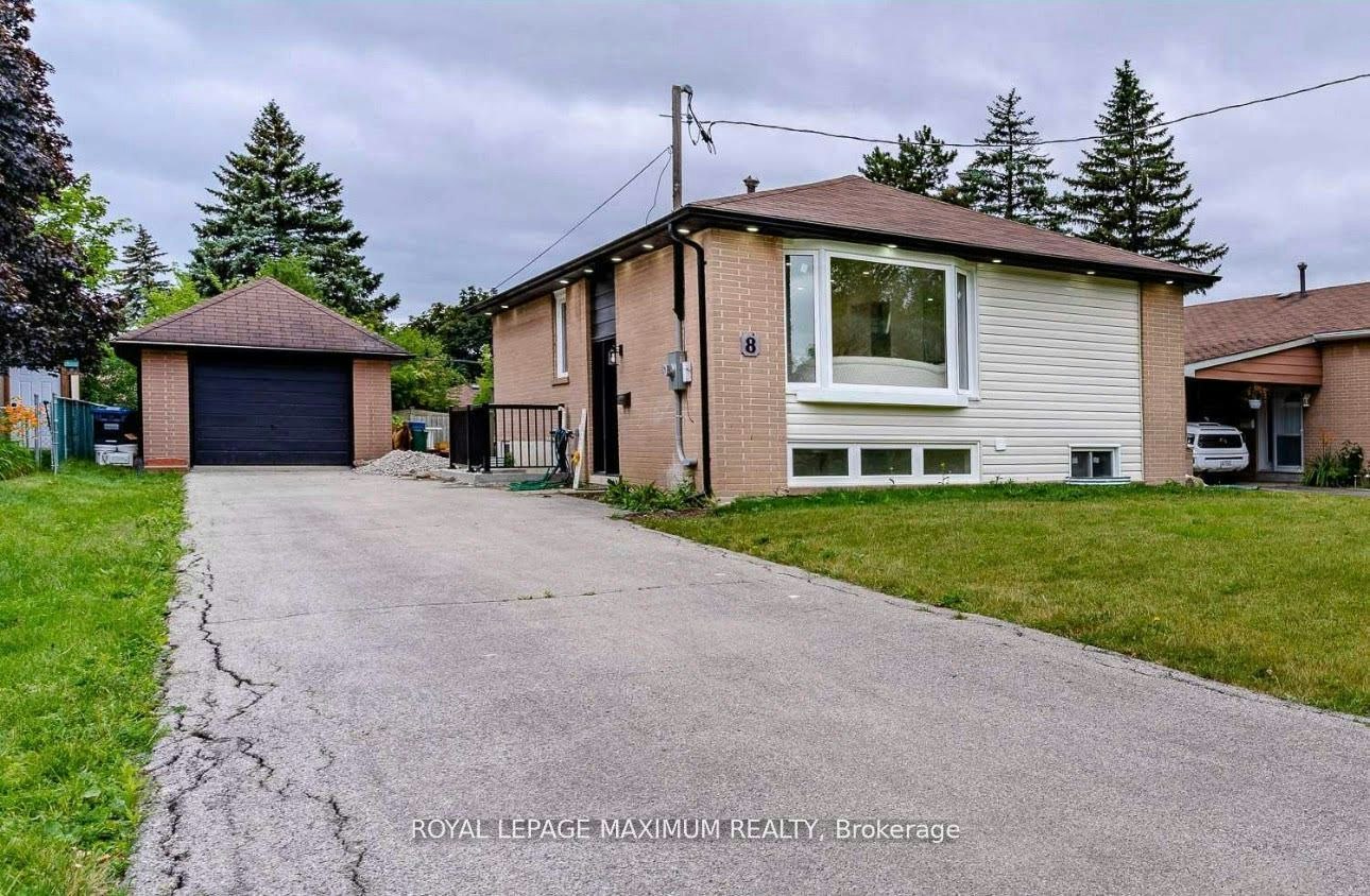 Upper Level-8 Lawrence Crescent, Brampton, ON, L6W 2P3