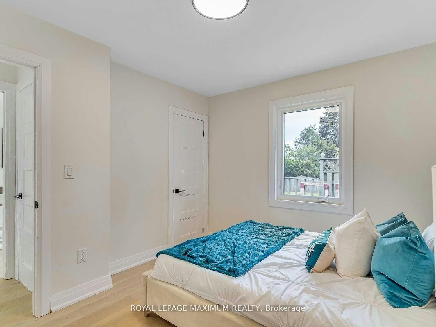 Upper Level-8 Lawrence Crescent, Brampton, ON, L6W 2P3 - 13