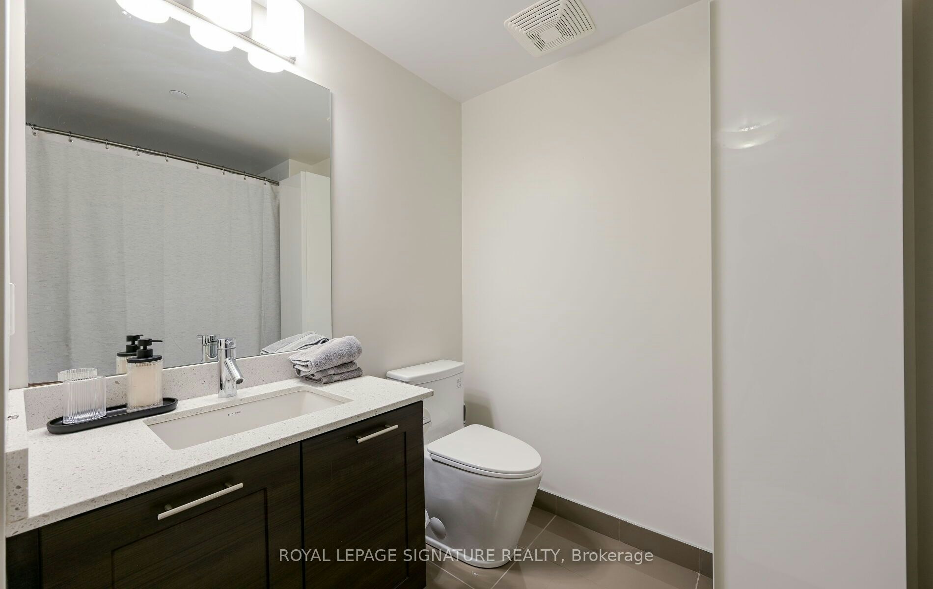 2209-2212 Lake Shore Boulevard W, Toronto, ON, M8V 1A4 - 17