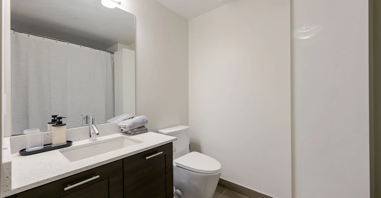2209-2212 Lake Shore Boulevard W, Toronto, ON, M8V 1A4 - 17