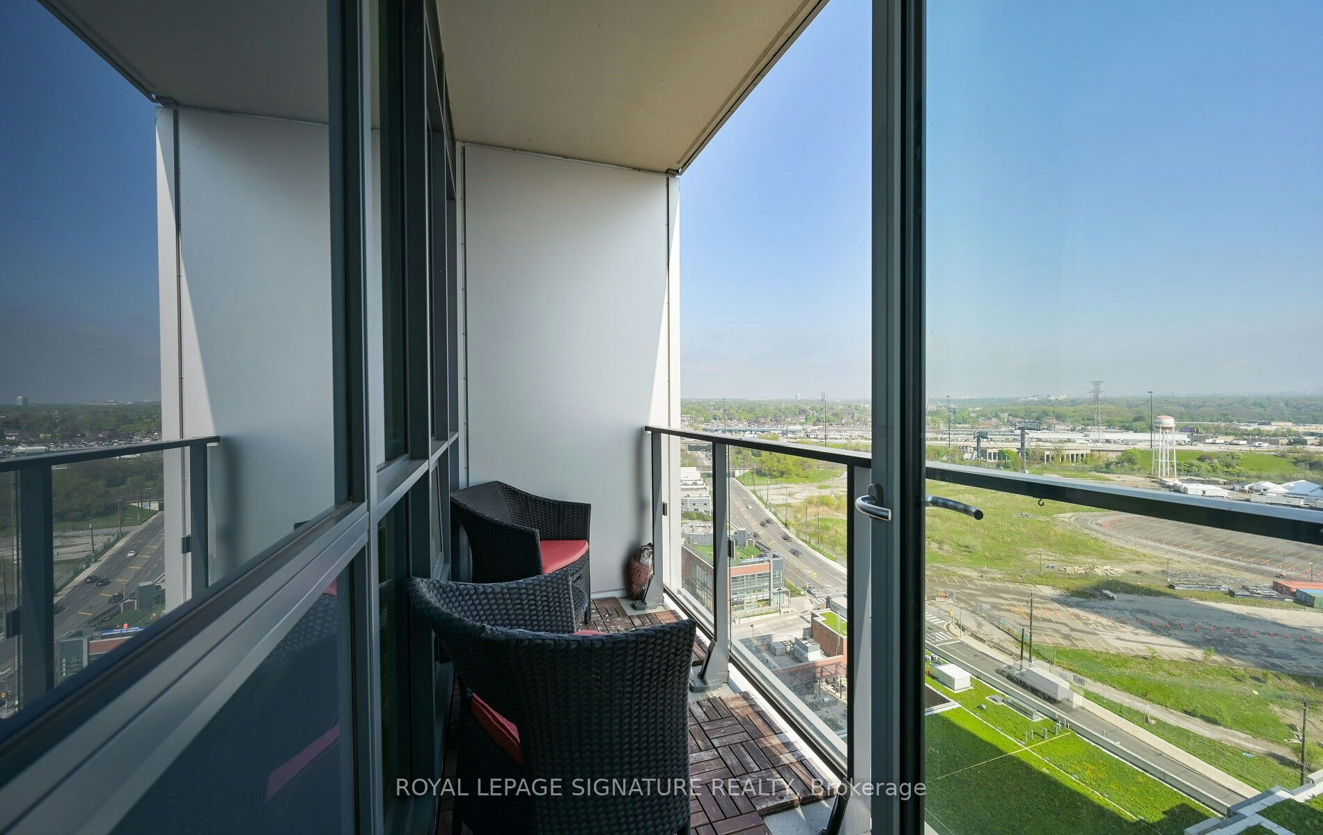 2209-2212 Lake Shore Boulevard W, Toronto, ON, M8V 1A4 - 21