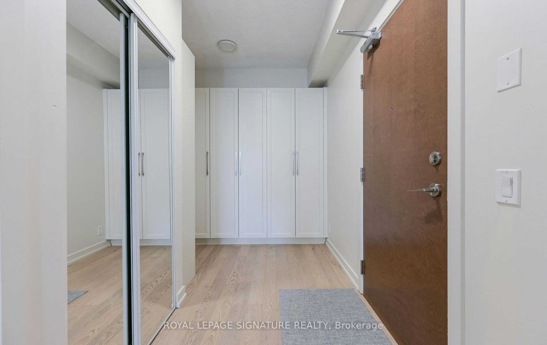 2209-2212 Lake Shore Boulevard W, Toronto, ON, M8V 1A4 - 5