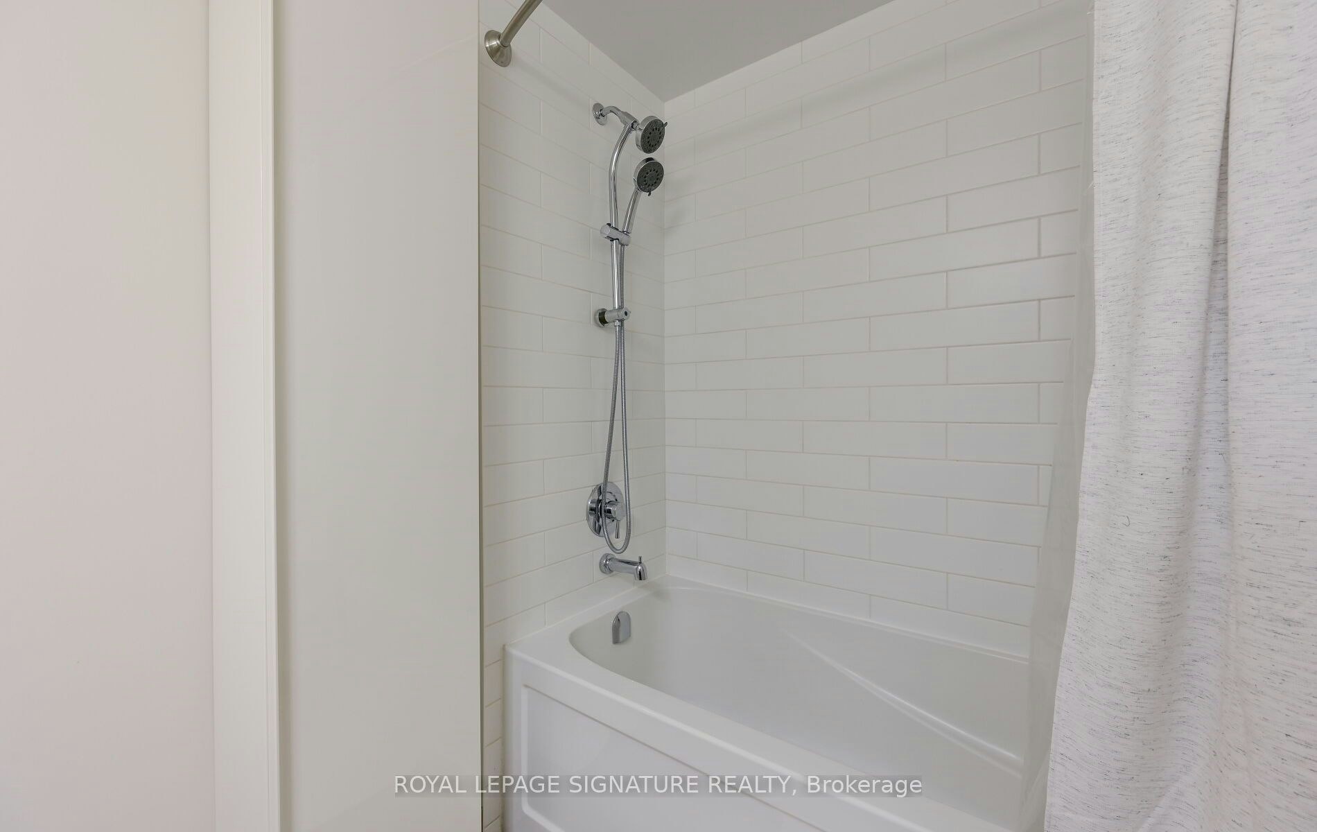 2209-2212 Lake Shore Boulevard W, Toronto, ON, M8V 1A4 - 19