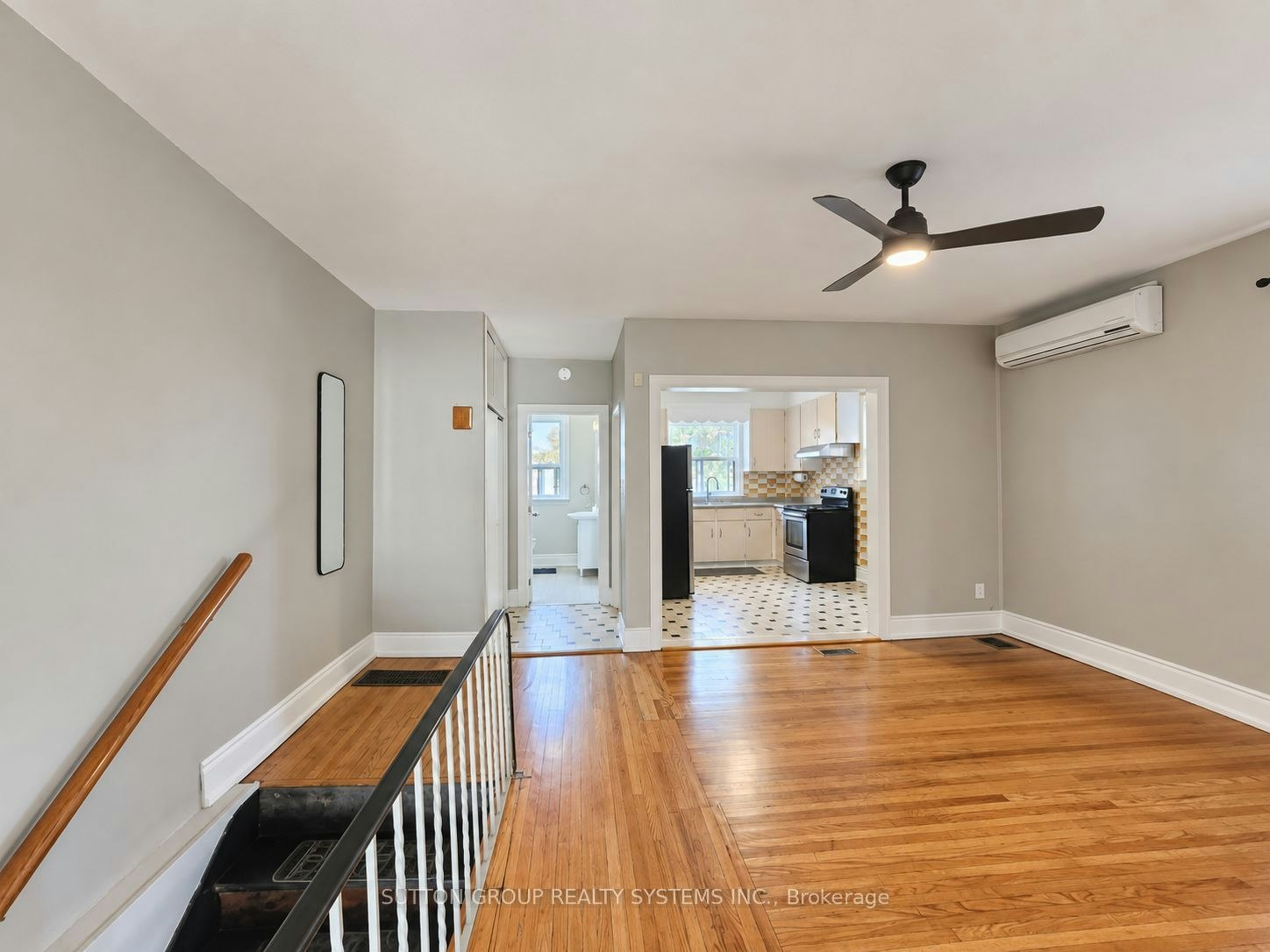 2nd Floor-1986 Davenport Road, Toronto, ON, M6N 1C4 - 3