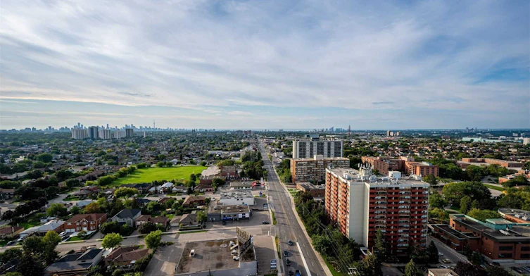 2411-830 Lawrence Avenue W, Toronto, ON, M6A 0A2 - 15
