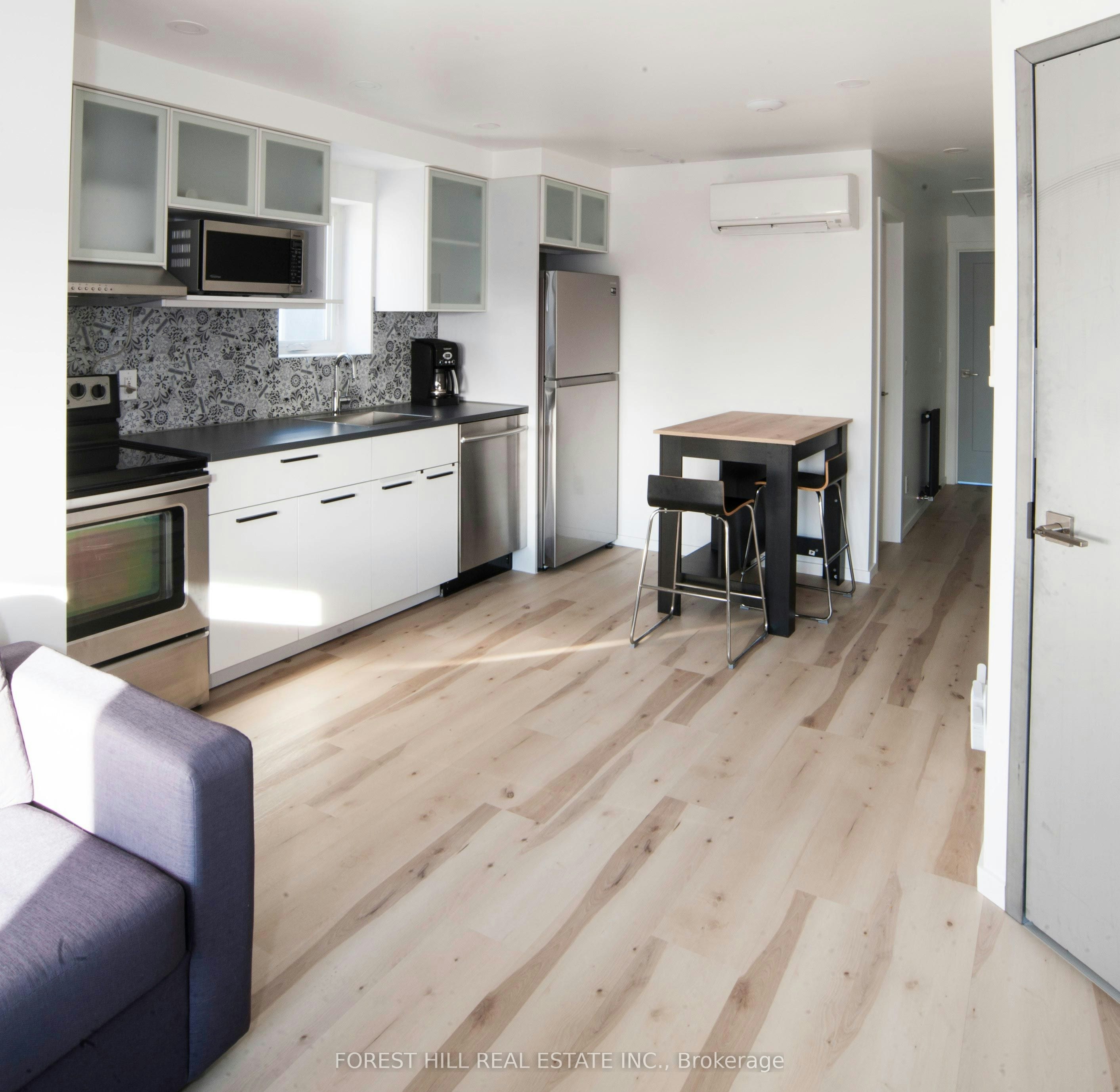 Second Floor-214 Blackthorn Avenue, Toronto, ON, M6N 3H8 - 4