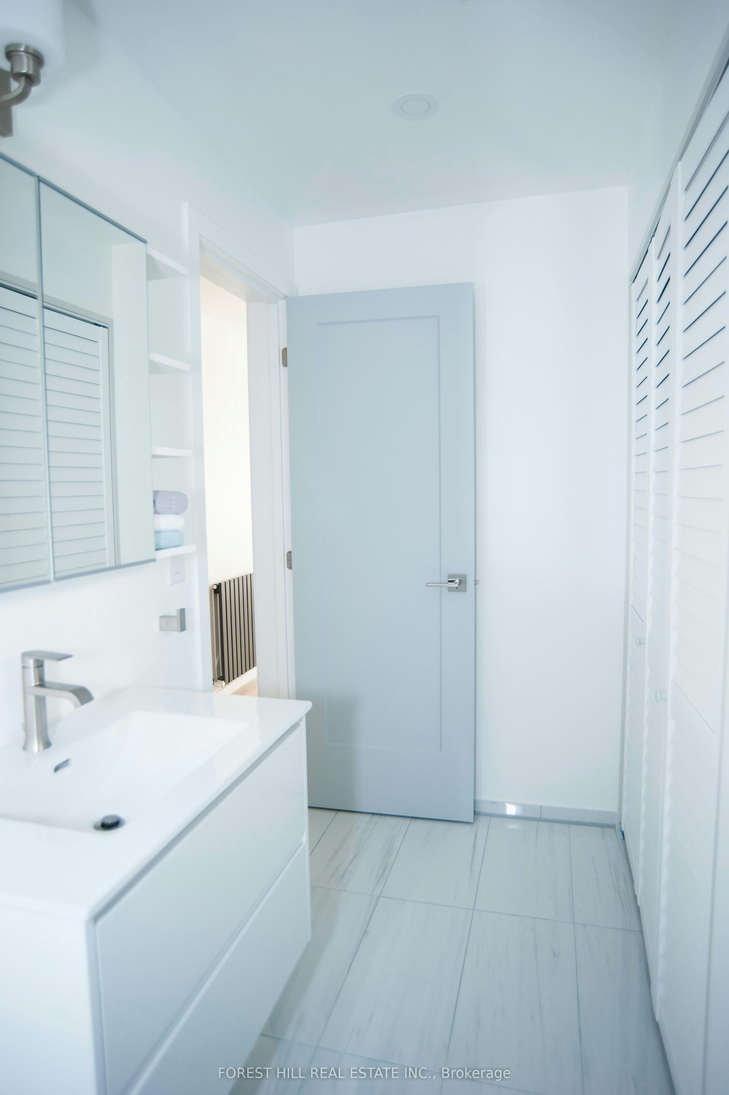 Second Floor-214 Blackthorn Avenue, Toronto, ON, M6N 3H8 - 9