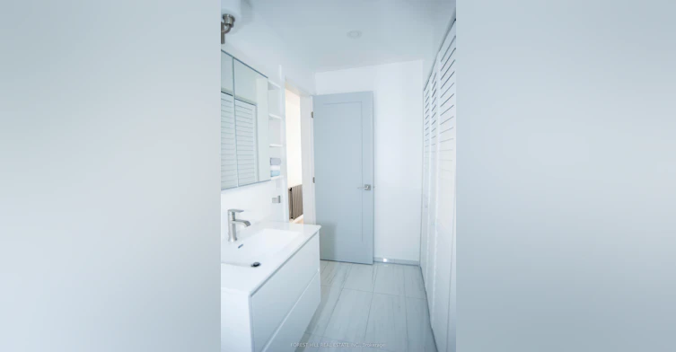 Second Floor-214 Blackthorn Avenue, Toronto, ON, M6N 3H8 - 9