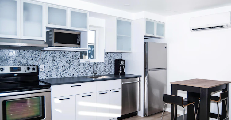 Second Floor-214 Blackthorn Avenue, Toronto, ON, M6N 3H8 - 3