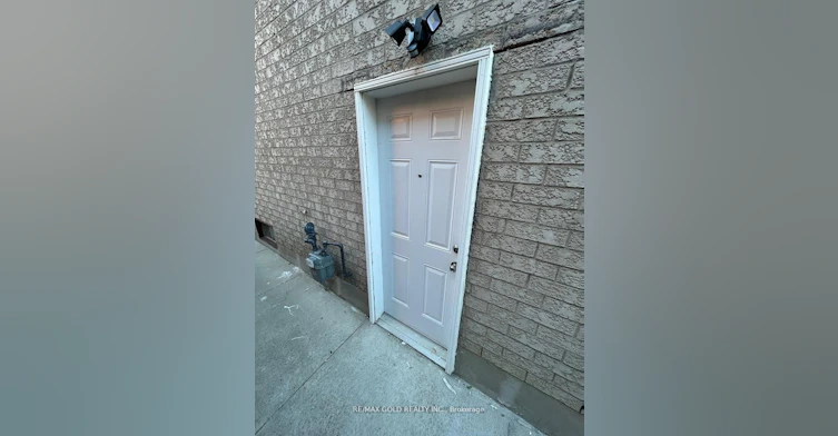 Bsmt-1028 Fernandez Drive, Mississauga, ON, L5V 1W9 - 4