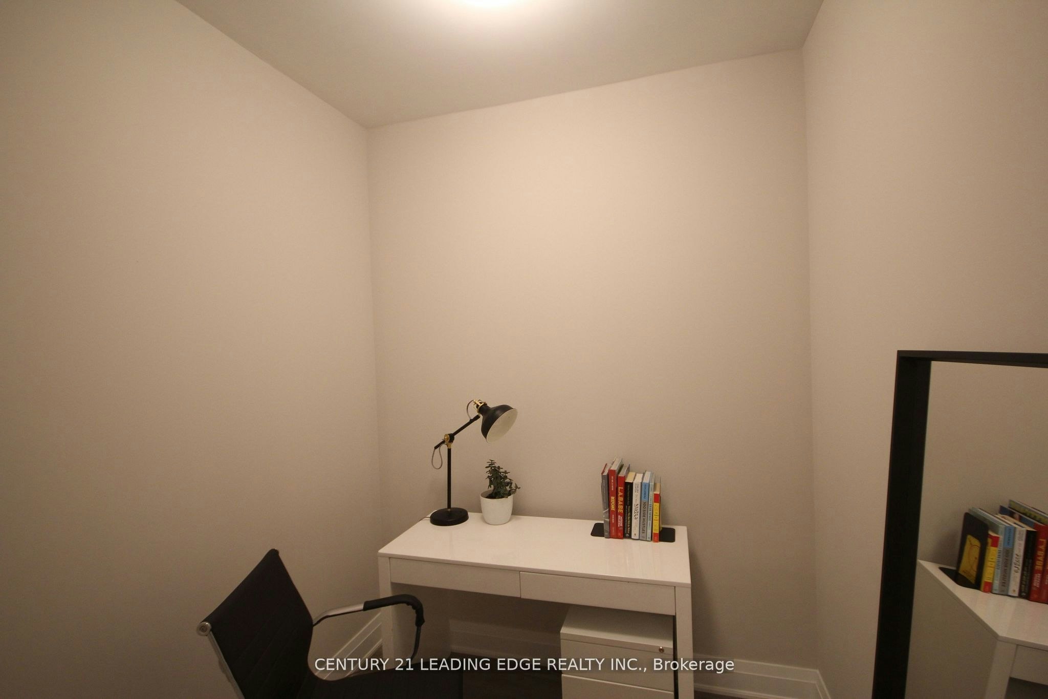 108-128 Grovewood Common, Oakville, ON, L6H 0X3 - 4