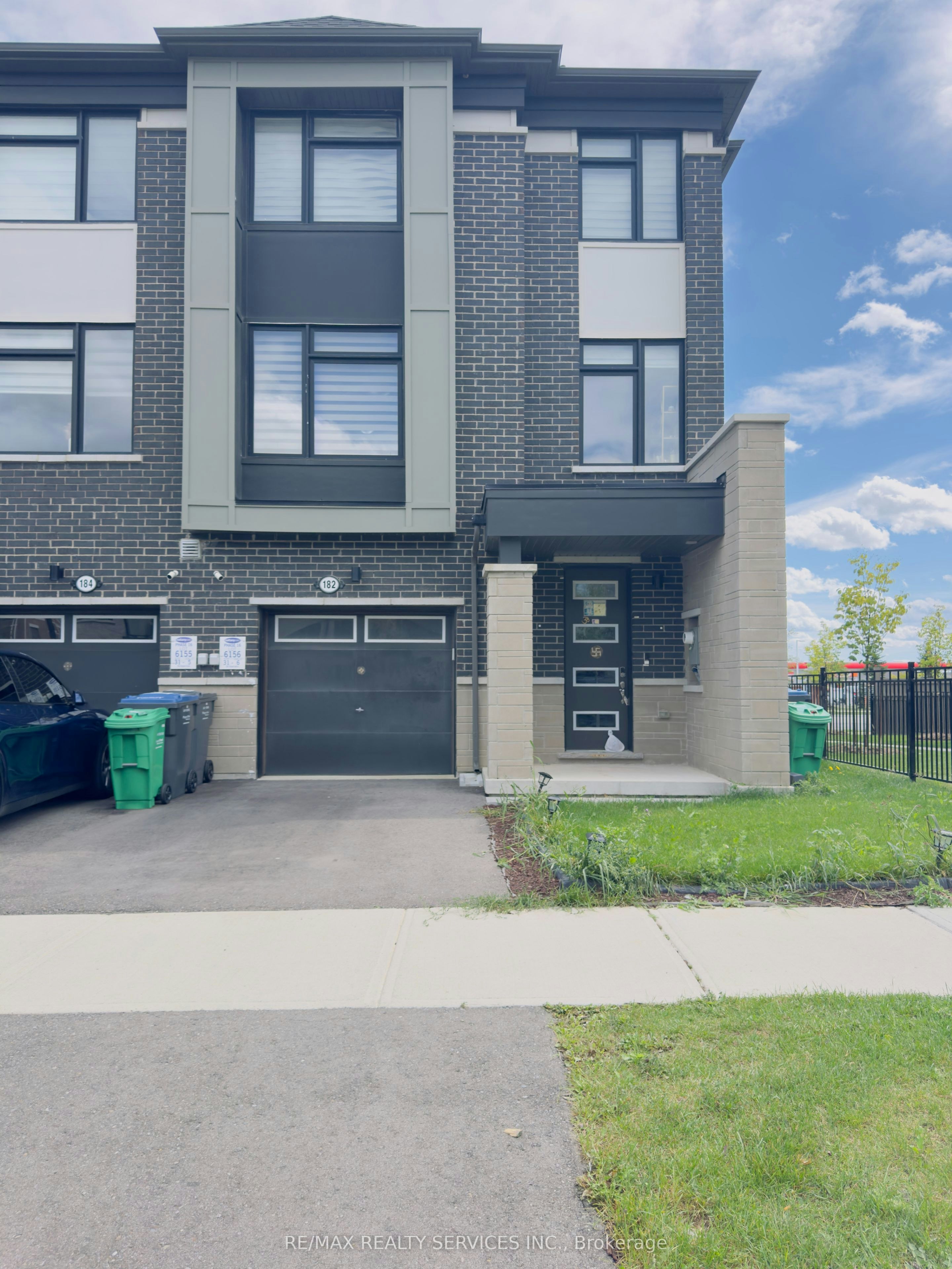 182 Keppel Circle, Brampton, ON, L7A 5K5