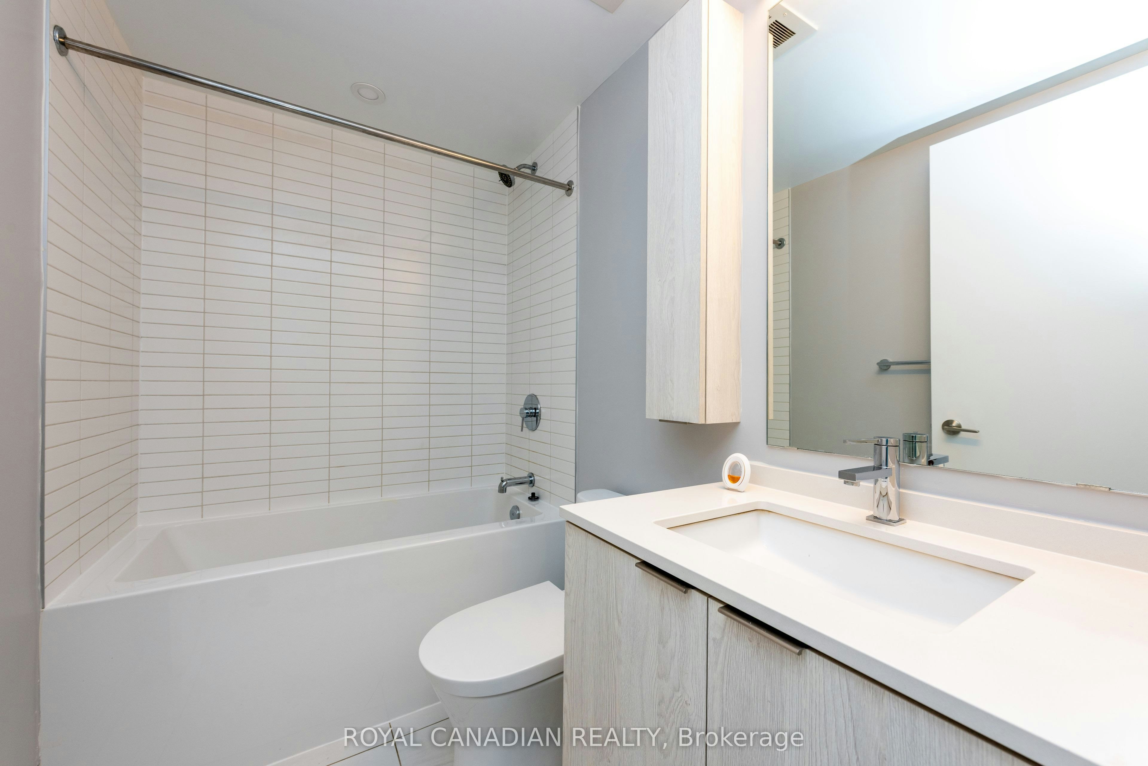 805-86 Dundas Street E, Mississauga, ON, L5A 0B1 - 9