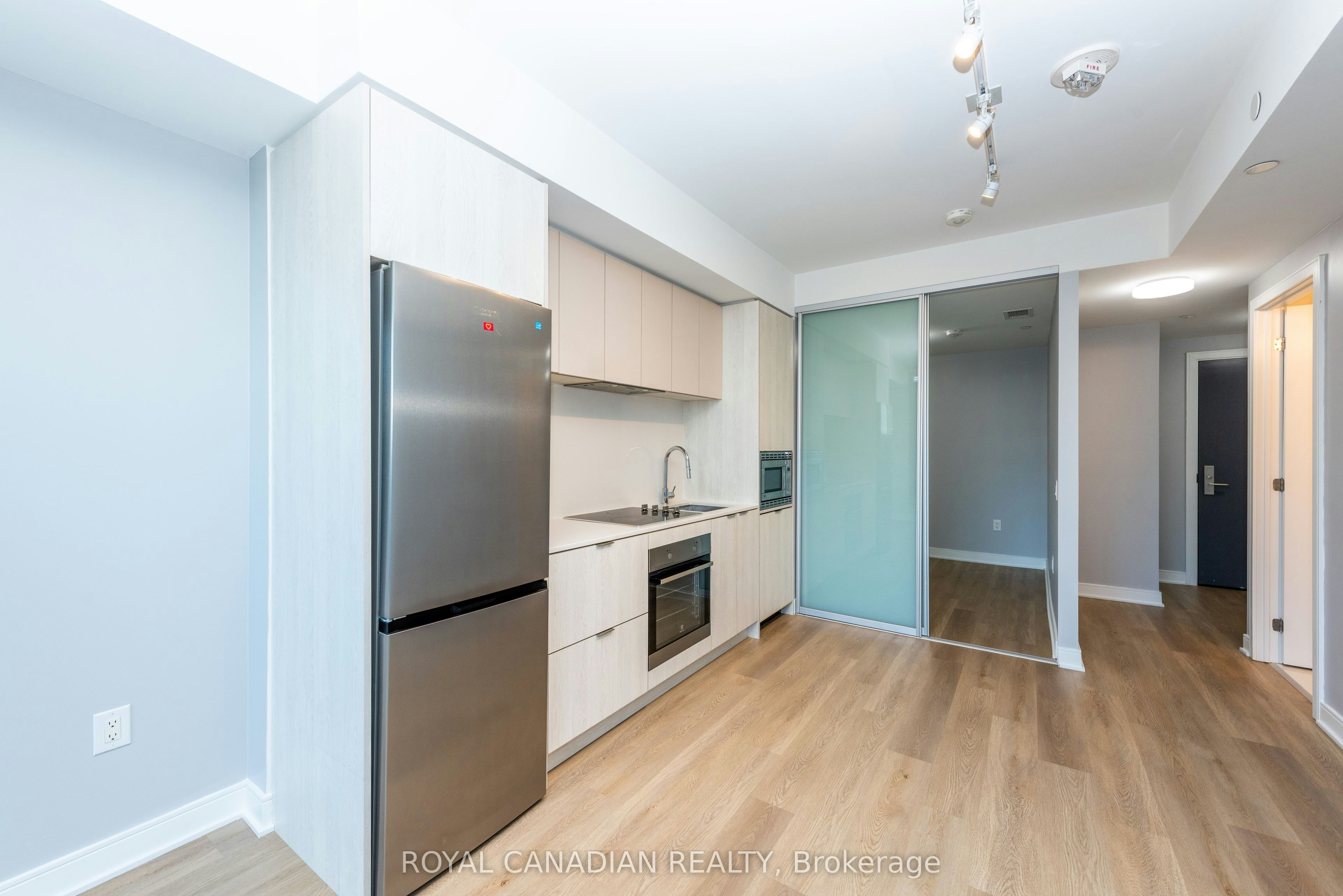 805-86 Dundas Street E, Mississauga, ON, L5A 0B1 - 10