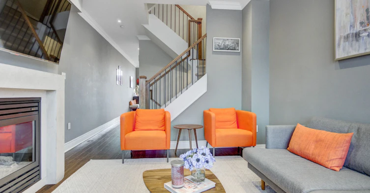 573 Oxford Street, Toronto, ON, M8Y 1E6 - 3