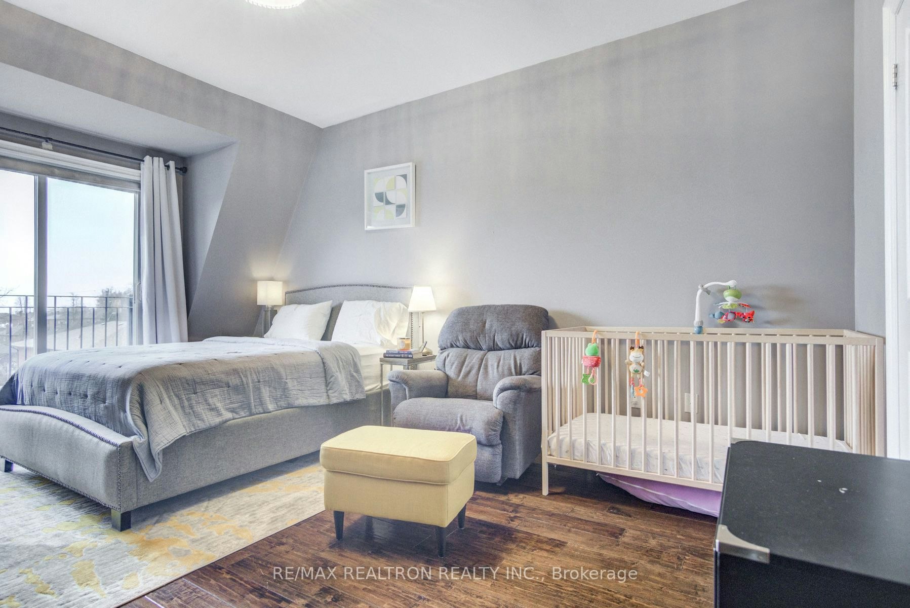 573 Oxford Street, Toronto, ON, M8Y 1E6 - 11