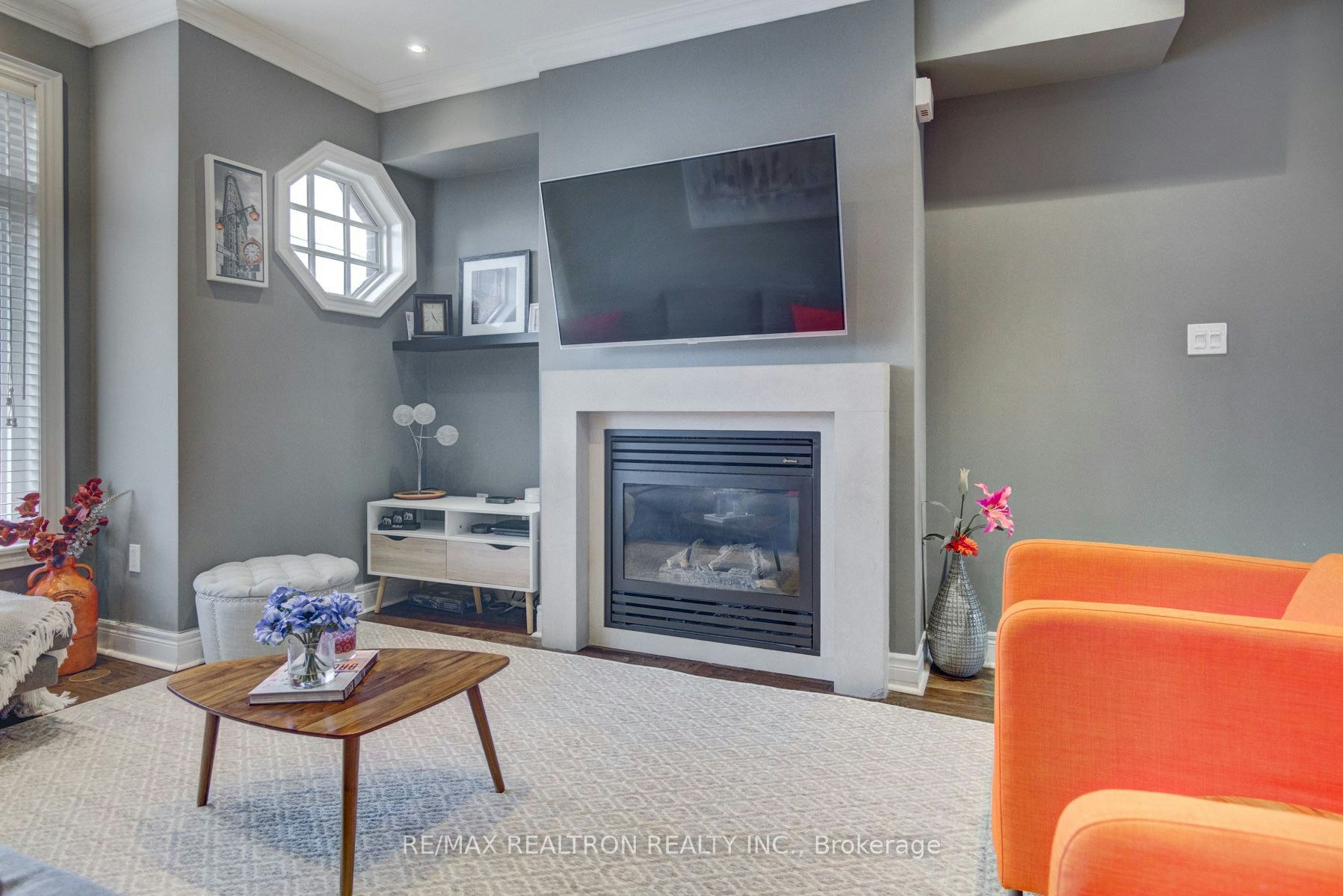 573 Oxford Street, Toronto, ON, M8Y 1E6 - 4