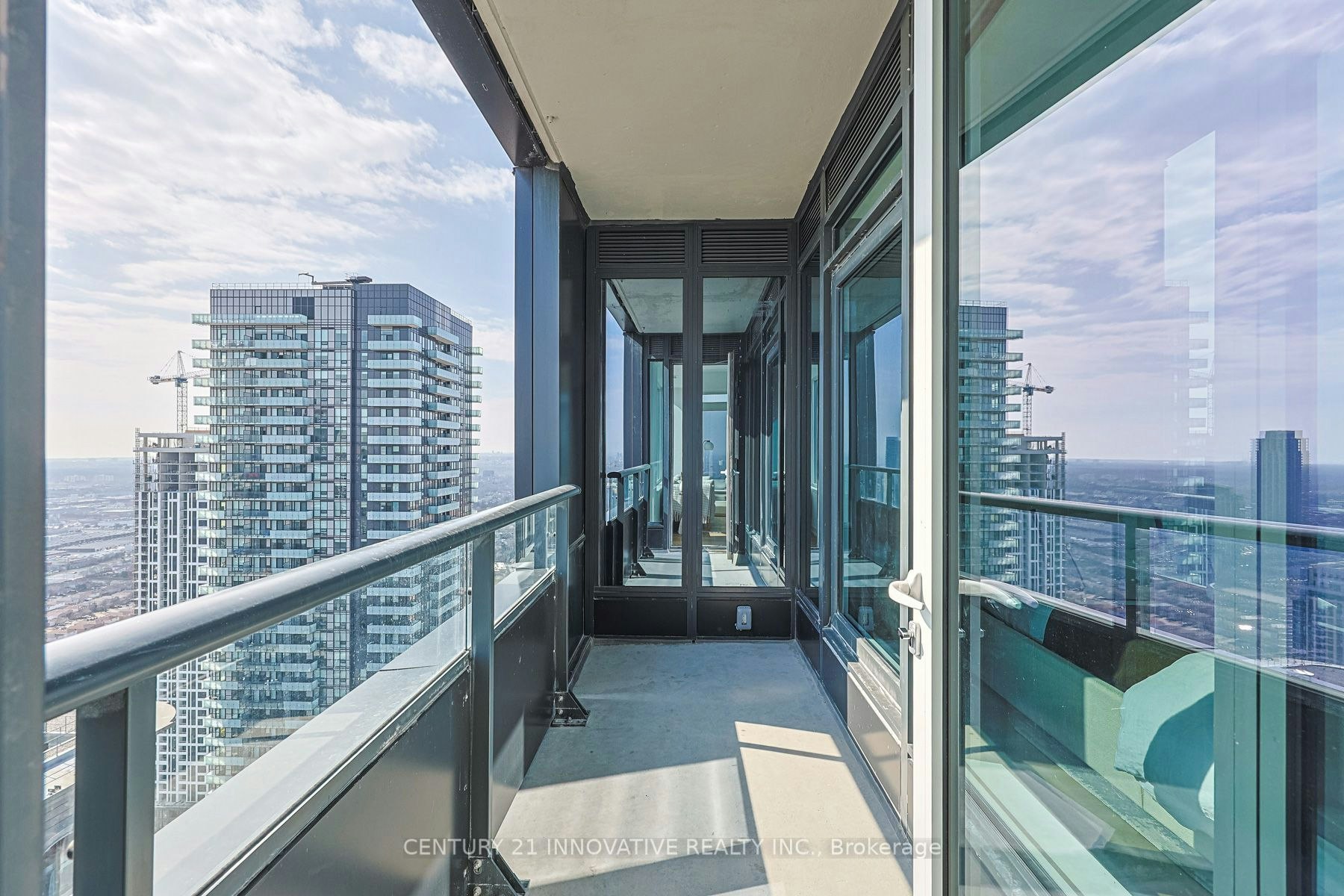 2604-395 Square One Drive, Mississauga, ON, L5B 0P6 - 21