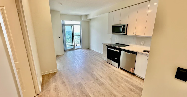 4809-38 Annie Craig Drive, Toronto, ON, M8V 0G9 - 3